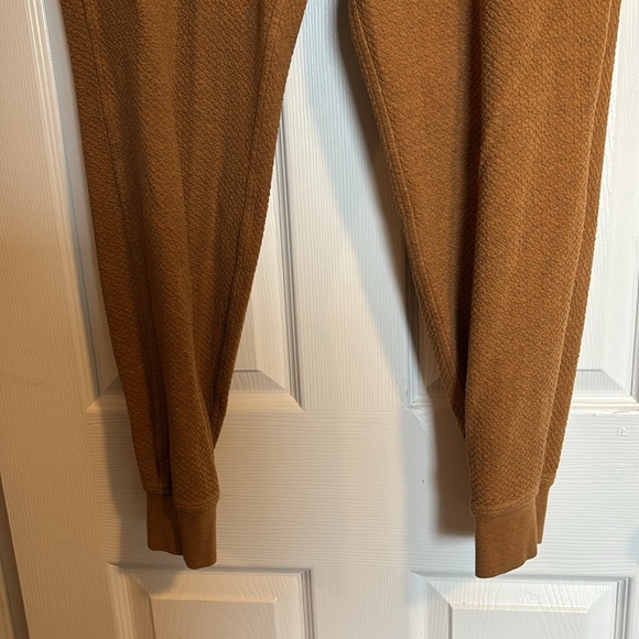 Lululemon Warm Down women’s brown textured jogger sweatpants size 12 - Picture 3 of 10